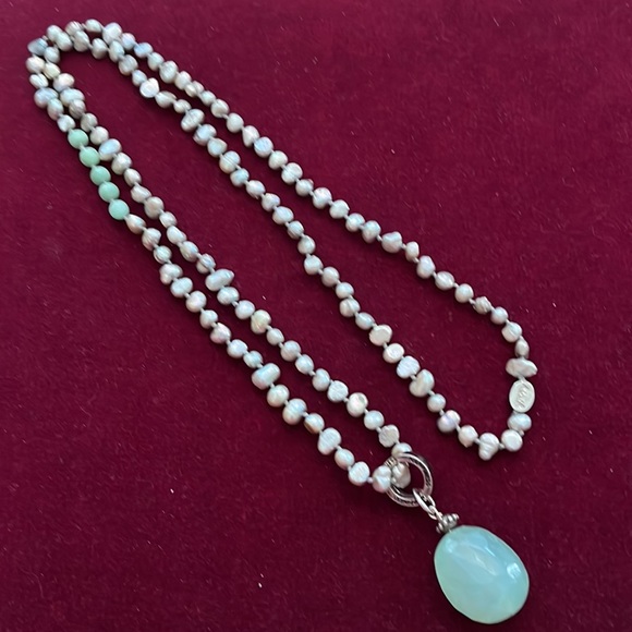 Gorgeous light green stone and silver beaded heart chakra “Happiness” necklace. - Picture 4 of 7